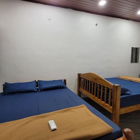 Golden Bright Hotel Gokarna  Buitenkant foto